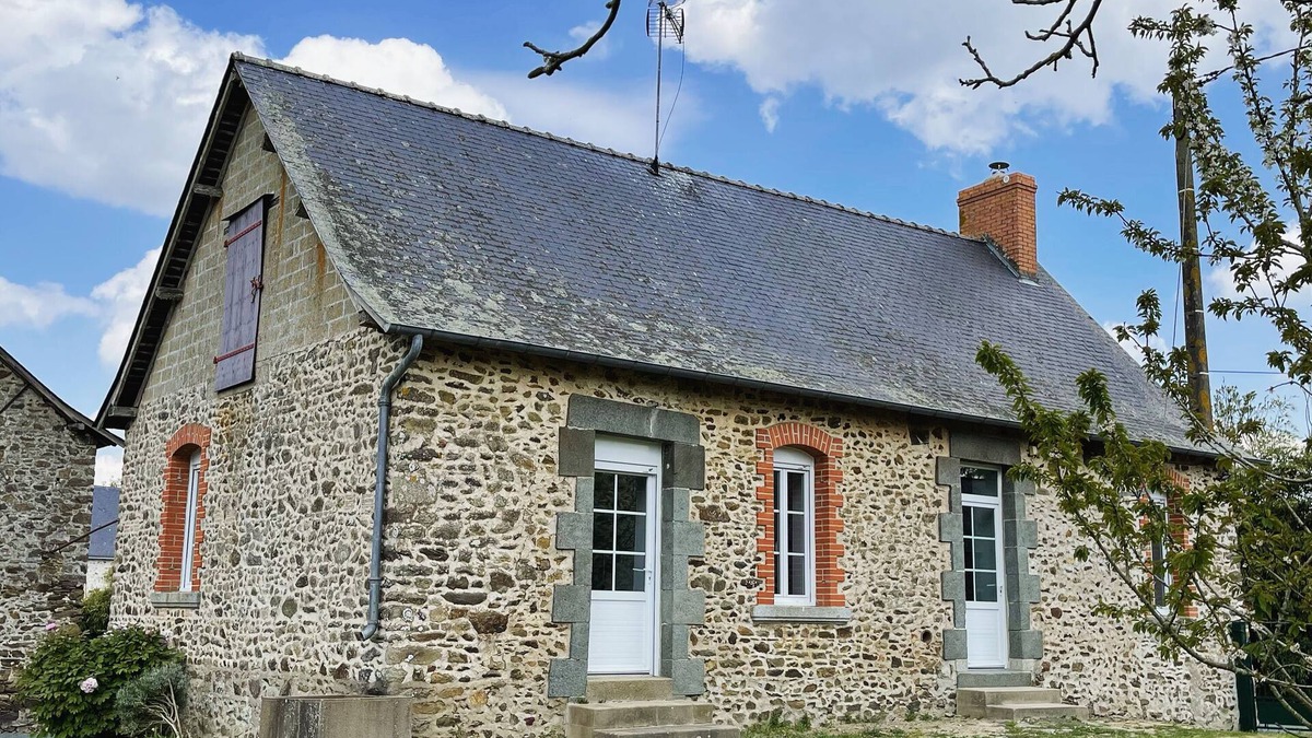 Astille House | Gite Meublé en Campagne
