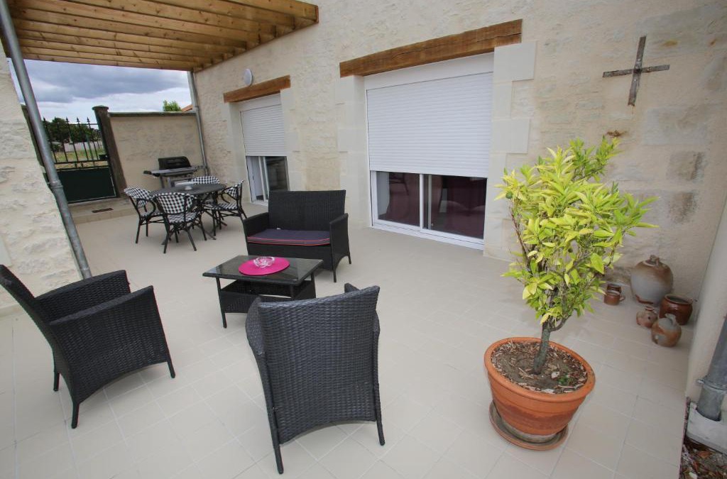 Chatellerault House | GITE MONTGOLFIÈRE 4 PERSONNES