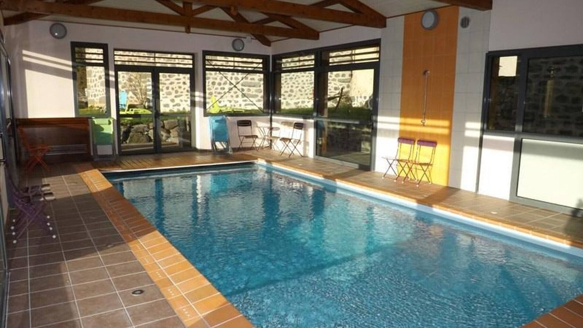 Neussargues-Moissac Cottage | Gite Neussargues en Pinatelle, 3 bedrooms, 6 persons