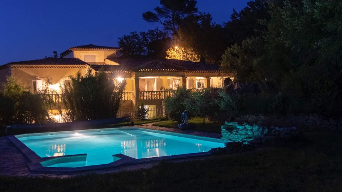 Saint-Julien Apartment | Gite of 50 m2 on the ground floor of villa