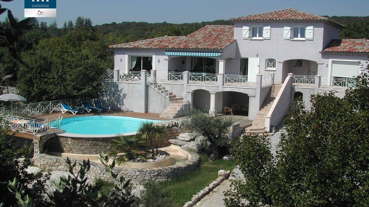 Labeaume Villa | Gîte of "Ranc de Figère" in Labeaume. Rental with pool for 9 people.