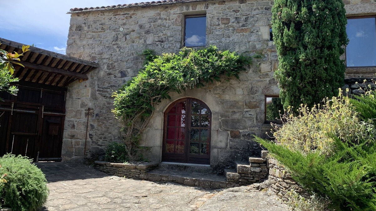 Aujac House | Gîte on the border of Ardèche and Cévennes for 4- 8 people