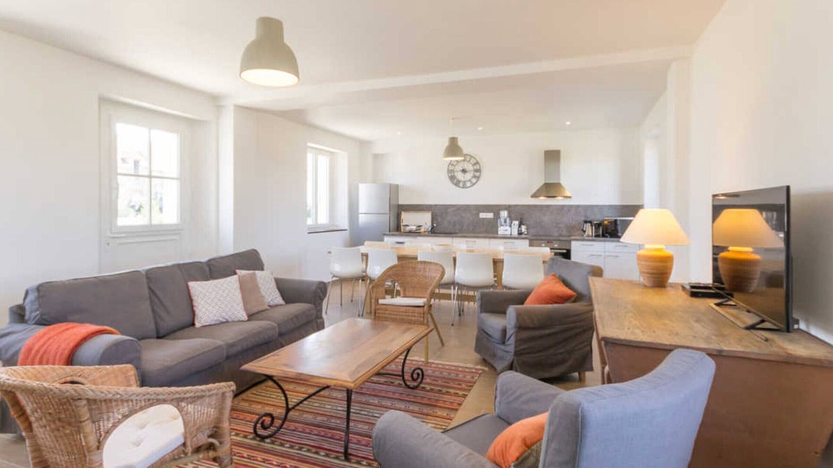 Ablis Cottage | Gite Prunay-en-Yvelines, 4 bedrooms, 10 persons