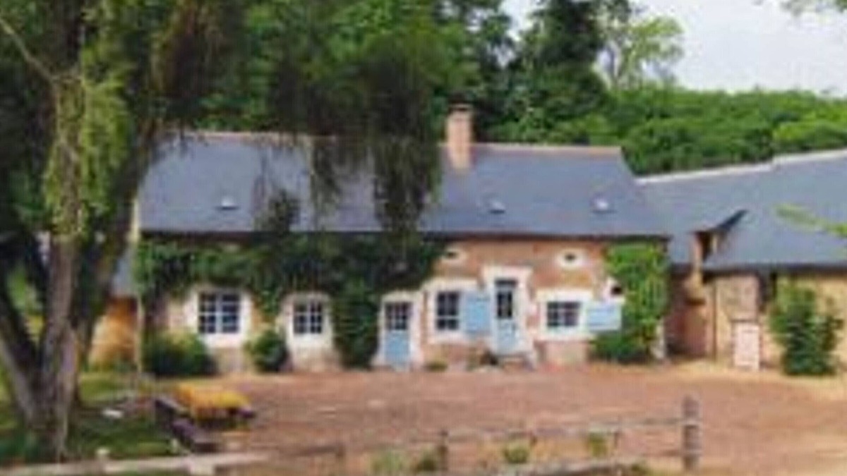 Saint-Pierre-du-Lorouer Cottage | Gite Saint-Pierre-du-Lorouër, 4 bedrooms, 8 persons
