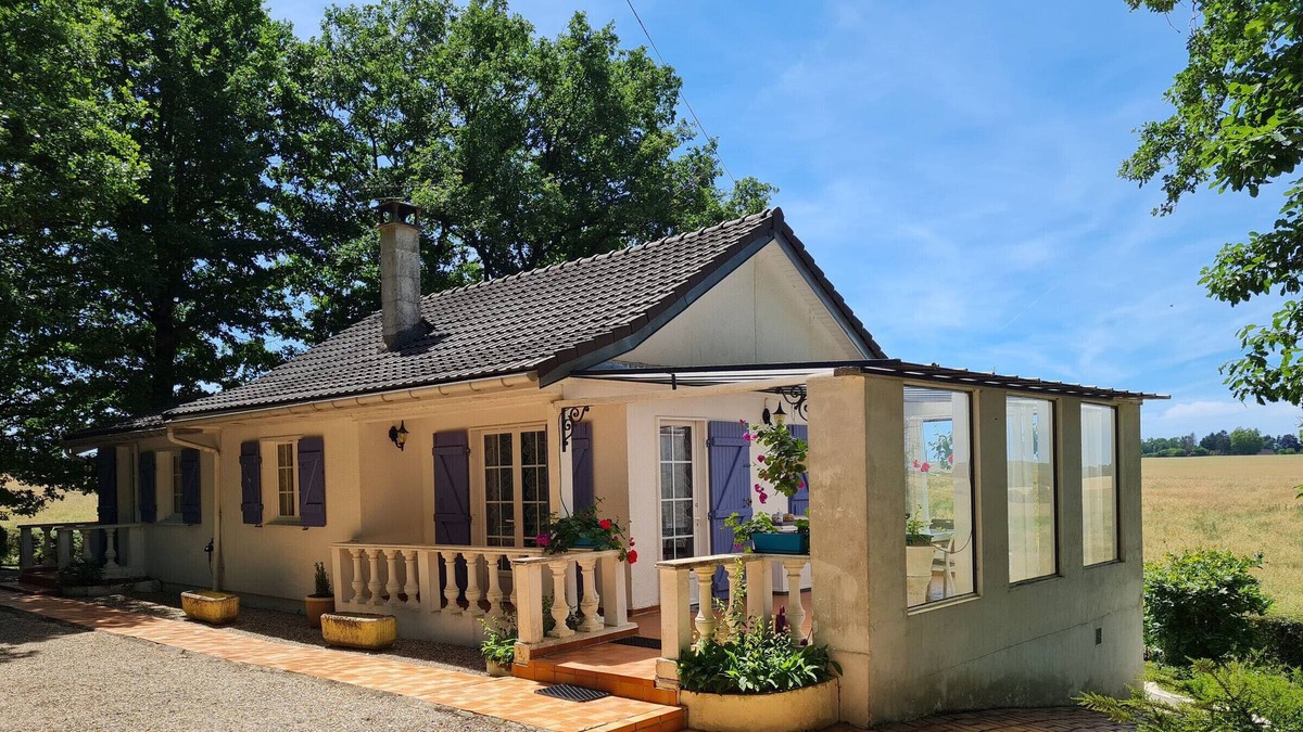Saint-Firmin-des-Bois House | Gite Saint-Firmin-des-Bois, 2 bedrooms, 4 persons
