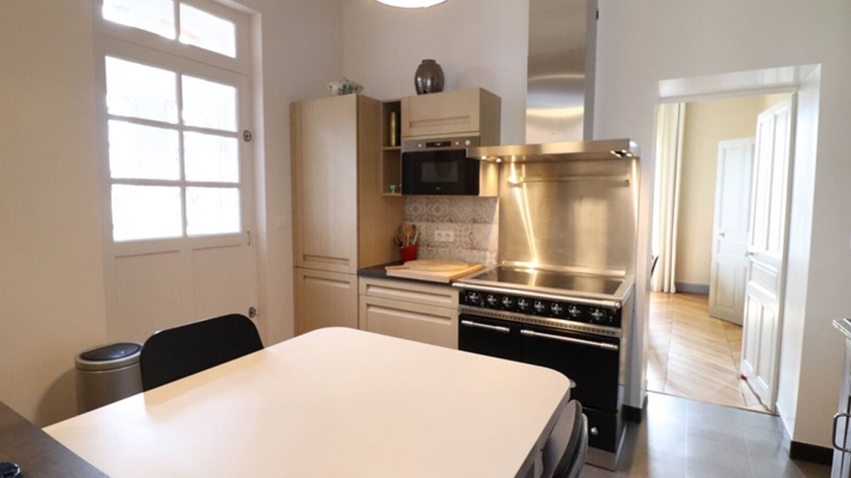 Saint-Flour Cottage | Gite Saint-Flour, 6 bedrooms, 11 persons