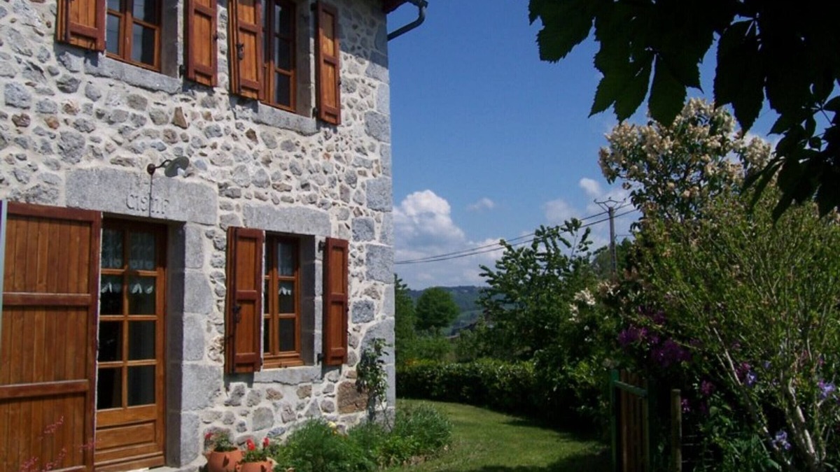 Sansac-Veinazes Cottage | Gite Sansac-Veinazès, 2 bedrooms, 4 persons