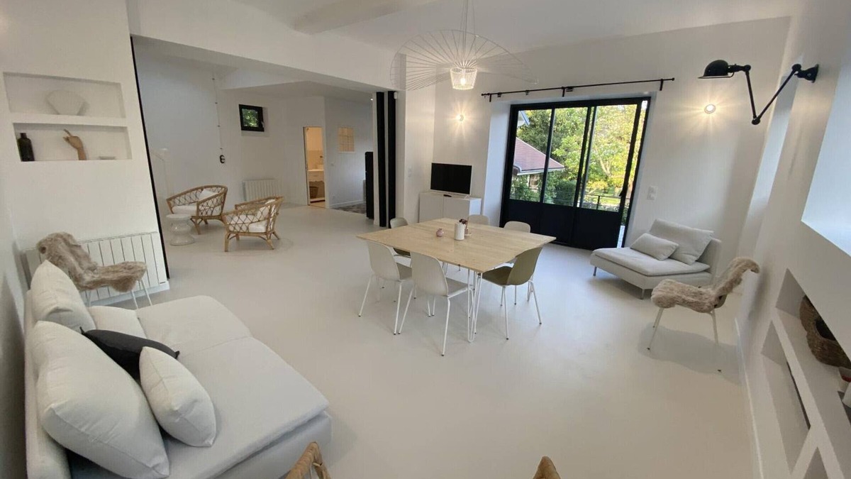 Senlisse Cottage | Gite Senlisse, 6 bedrooms, 14 persons