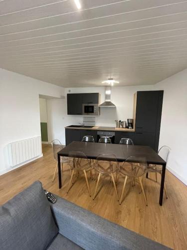 Saint-Pierre-de-Plesguen Apartment | Gite St Pierre - Tout confort et calme dans le centre ville