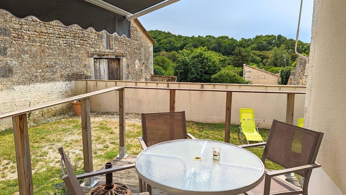 Touvre Cottage | Gite Touvre, 2 bedrooms, 4 persons