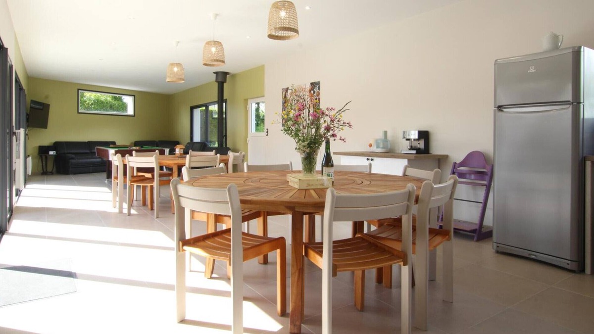 Vesly Cottage | Gite Vesly, 7 bedrooms, 14 persons