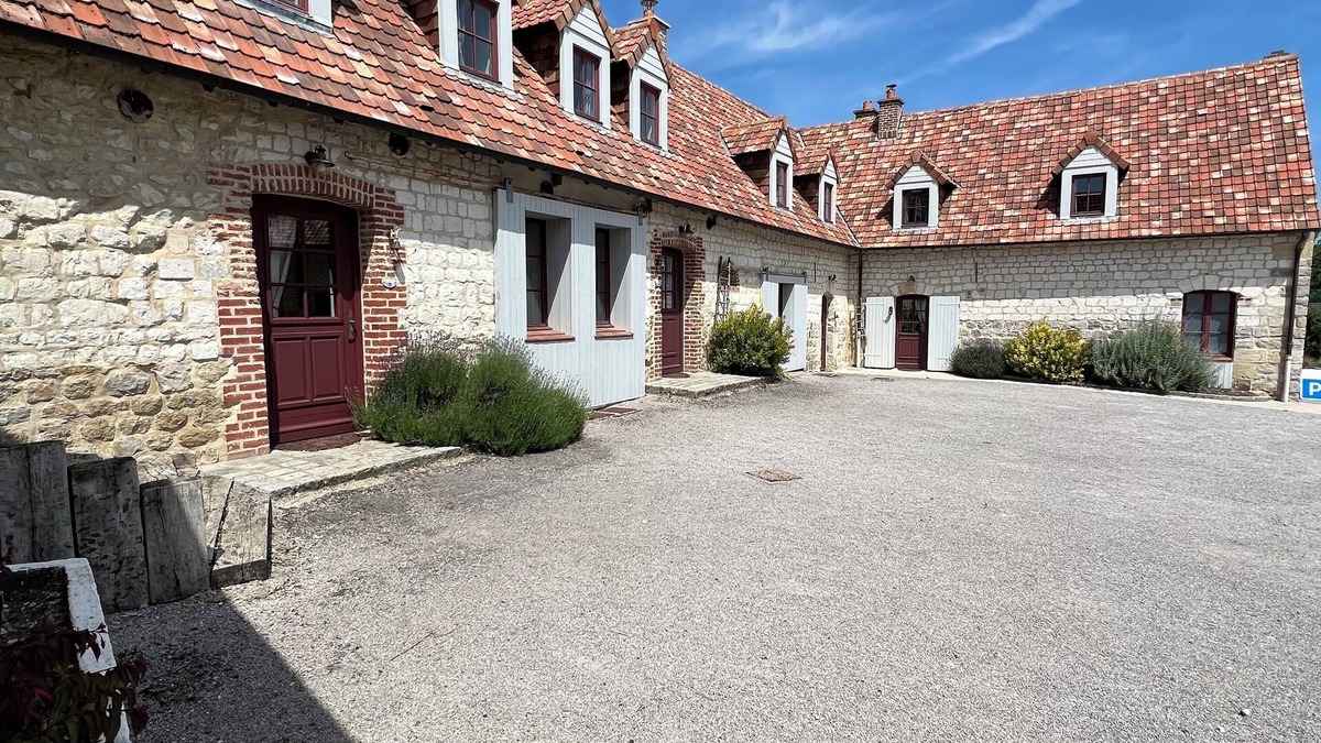Tingry House | Gîte with covered swimming pool on the Opal Coast