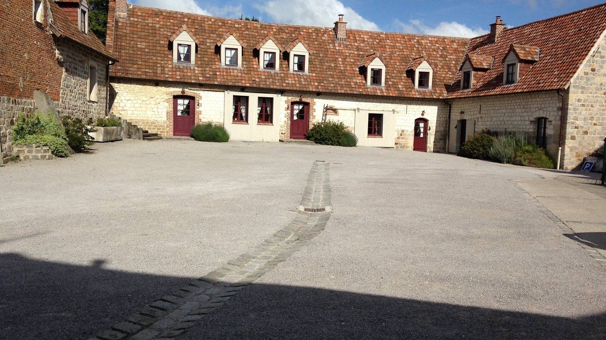 Tingry House | Gîte with covered swimming pool on the Opal Coast