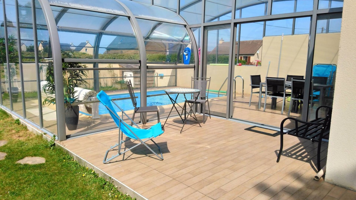 Surtainville House | Gîte with private heated swimming pool and enclosed garden close to the sea