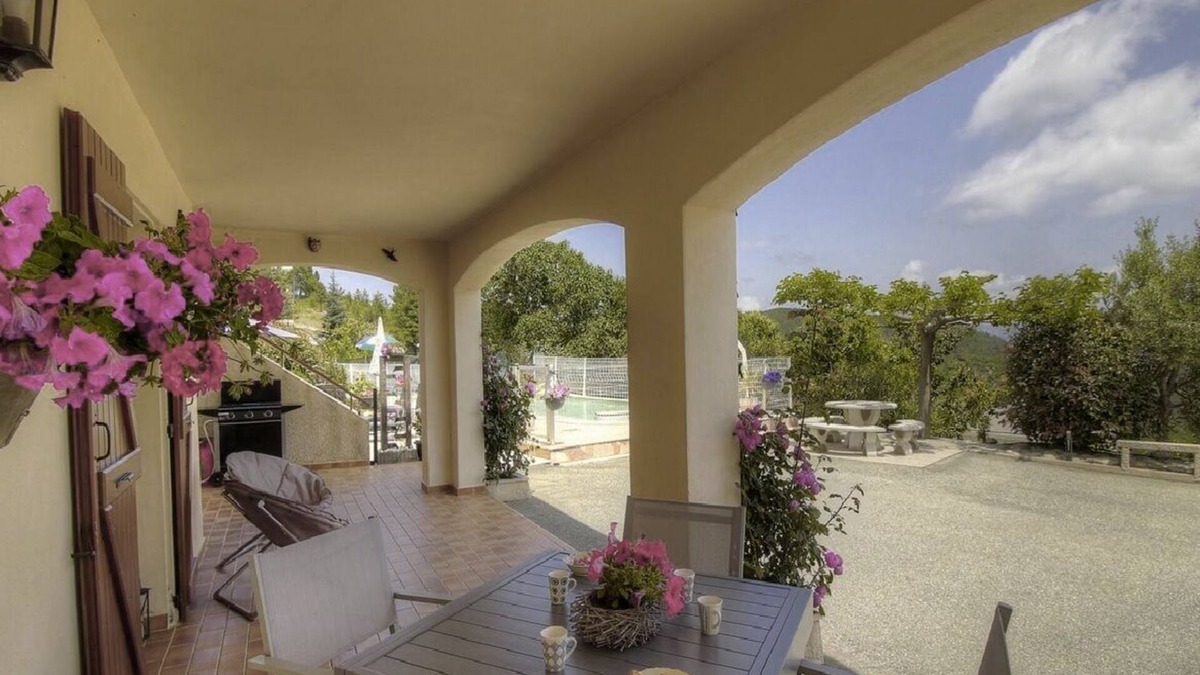 Vezzani Apartment | Gîte with swimming pool in the heart of the Corsican mountains