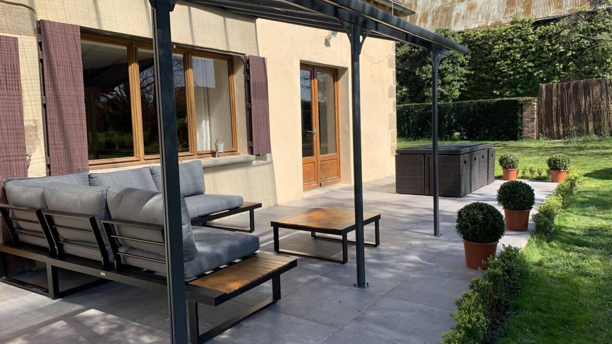 Ygrande Cottage | Gite Ygrande, 3 bedrooms, 6 persons