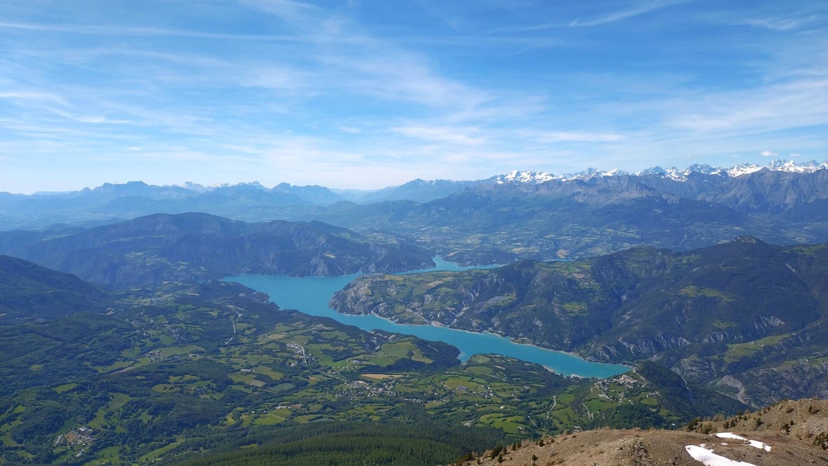 Montclar Ski Chalet | Gites de l'Aigle in the heart of the Montclar resort between lake and mountains!