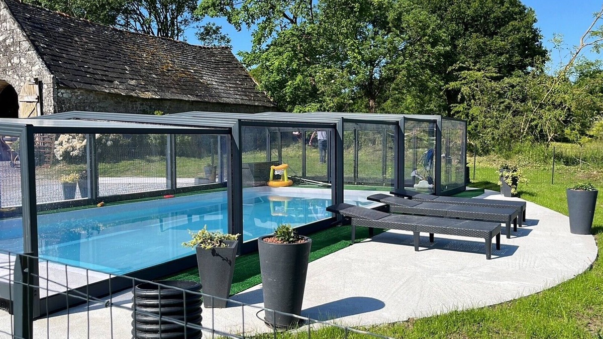 Ploerdut House | Gîtes Guebernez LE PRESSOIR 4/Pers, atypical house. Heated indoor swimming pool.
