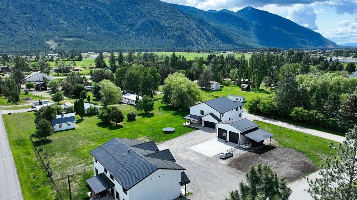 Columbia Falls Apartment | Glacier Retreat Estates- Sweeping Mountain Views