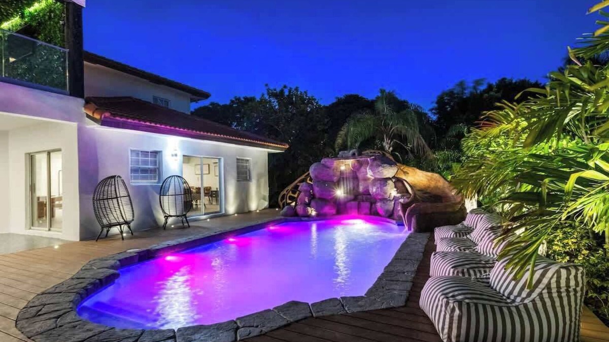 Sunrise House | Glam Manor 7,000 Ft Mansion with Waterslide Spa