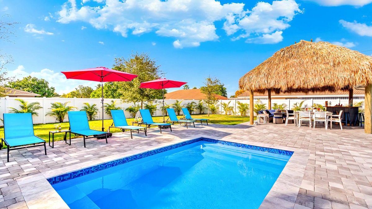 Delray Beach House | Glamorous New Built Heated Pool Home, Tiki Hut, Huge Patio, Air Hockey Near Ave