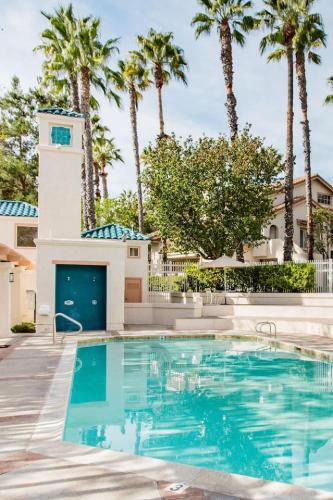 Aliso Viejo House | Glamorous Regal Design Home with Private Patio and Garage