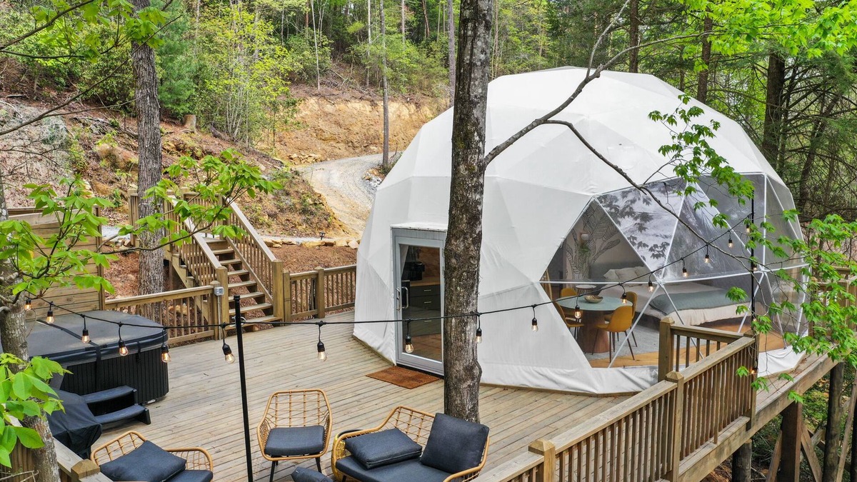 Cherry Log House | Glamp Blue Ridge - Dome 6, Jane. Escape to a dome on the falls