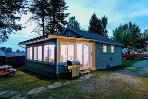 Saint-Michel-des-Saints House | Glamping chalet on campsite Boat Lac Naviguable