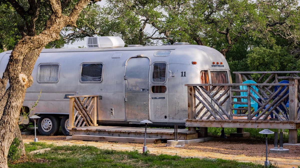 Spicewood House | Glamping in Spicewood TX Hill Country - The Ambassador