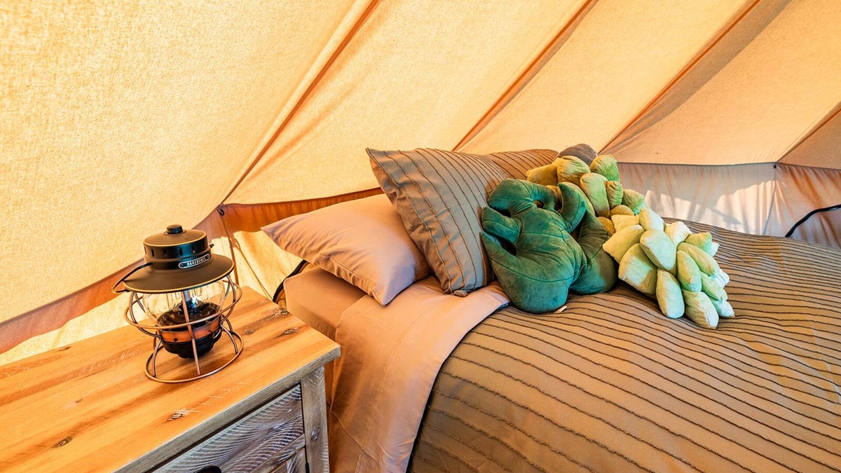 Whitehall RV Rental | Glamping Retreat