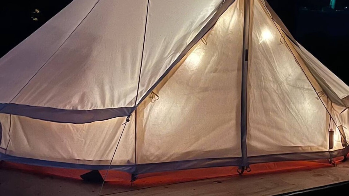 Klamath Apartment | Glamping tent by the river