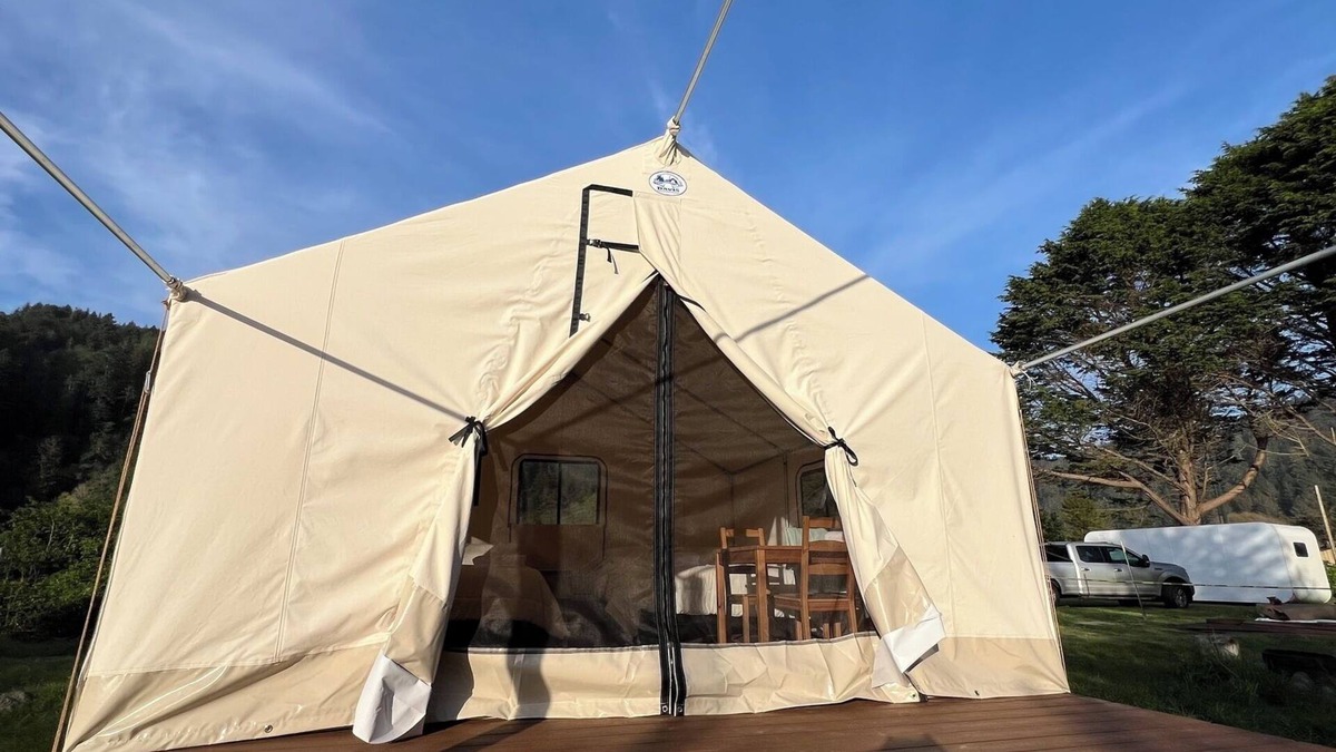 Klamath RV Rental | Glamping tent on the river.