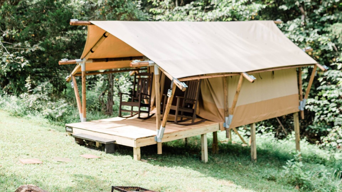 Knoxville RV Rental | GlampKnox Canvas Retreat - Clare