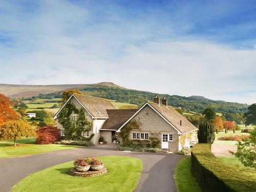 Crickhowell House | Glanusk Lodge - Uk46654