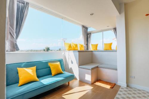 Ban Du House | Glass House, Mountain View, Near Airport-City