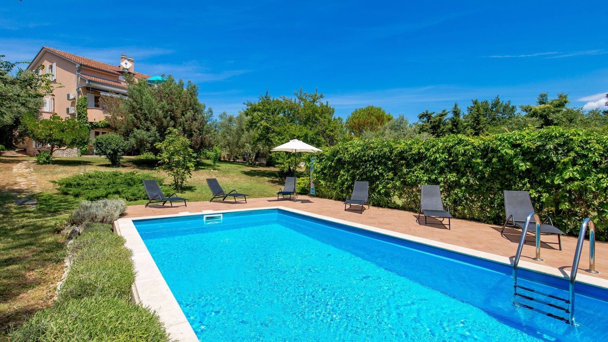 Milohnici Apartment | Glavotok by Interhome