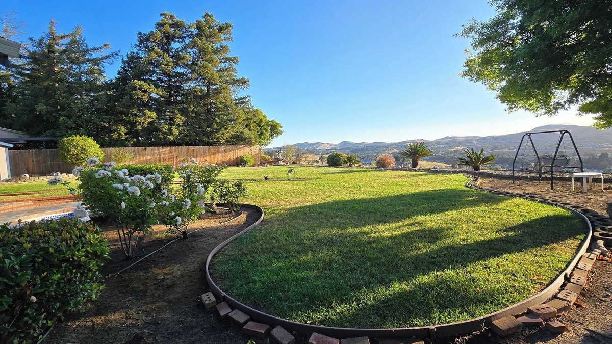 Vallejo House | Glen Cove's 1st model home! Prime location w/million dollar VIEW !