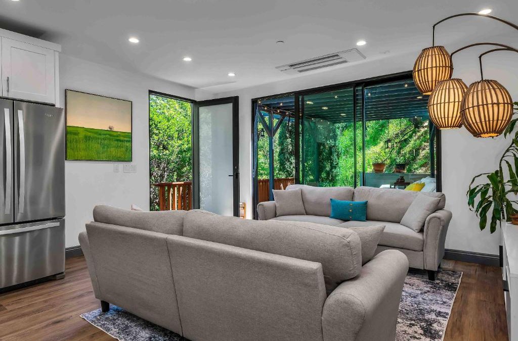 Beachwood Canyon House | Glen Oak Bungalow