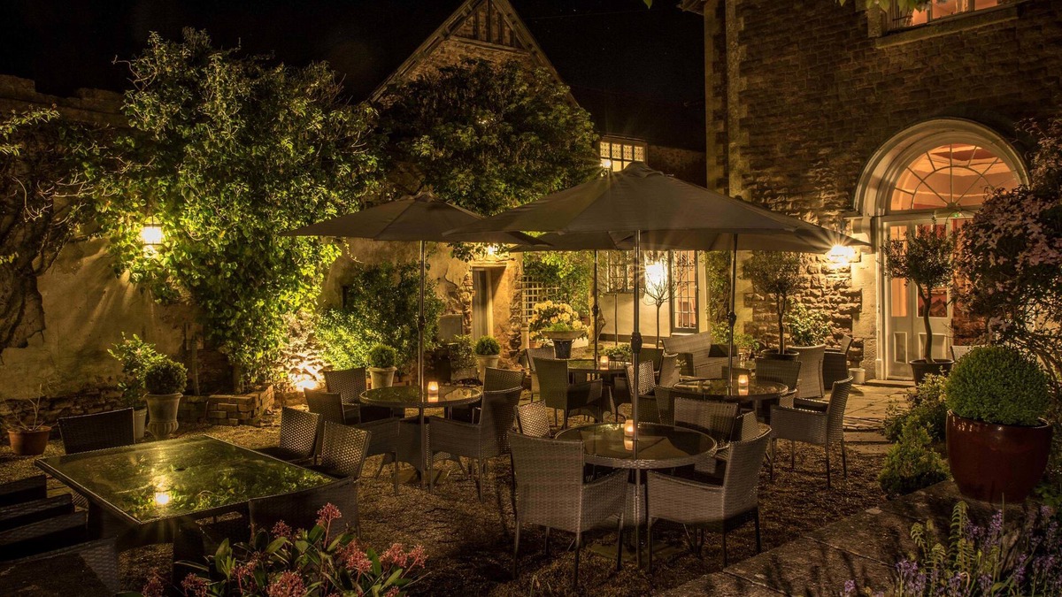 Pencraig Hotel | Glewstone Court Country House Hotel