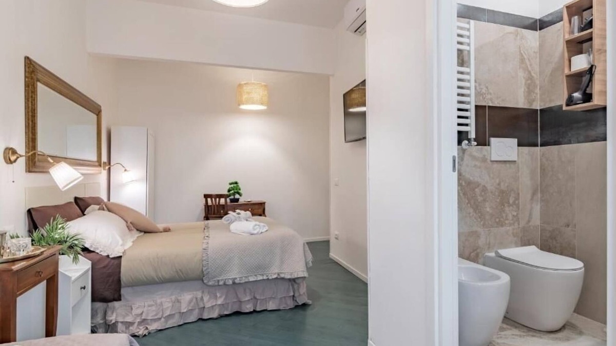 Nomentano House | Glint House Rome-Double Deluxe Room with Single Beds