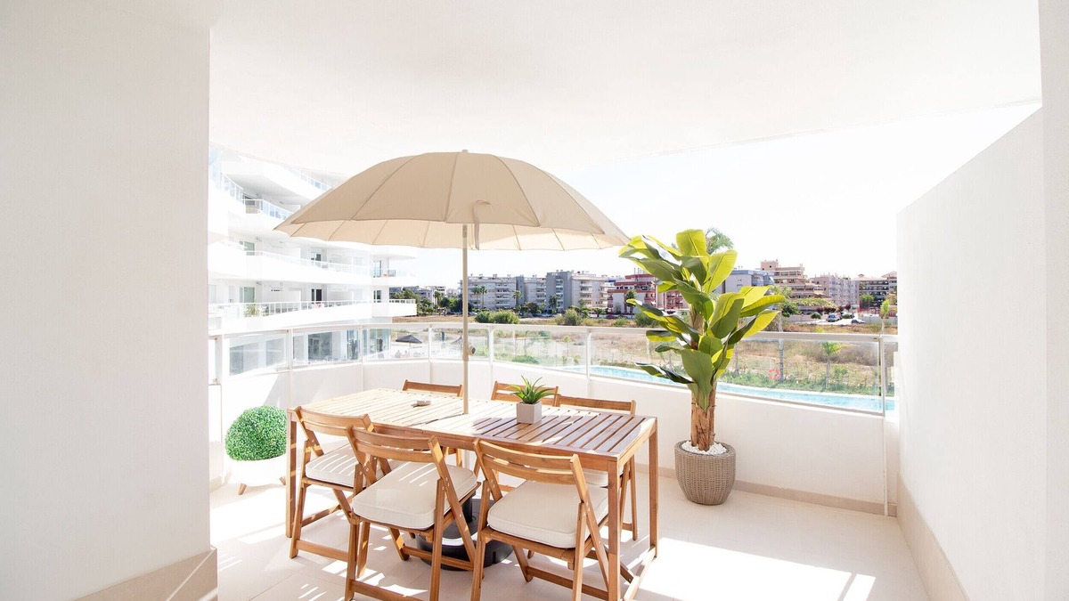 Canet de Berenguer Apartment | Global Properties: Apartment with 2 terraces in Gran Canet