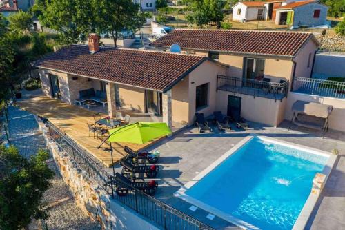 Pinezici Villa | Gloria