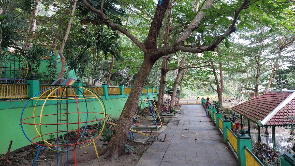 Bantul RV Rental | Goa Slarong Camping Ground