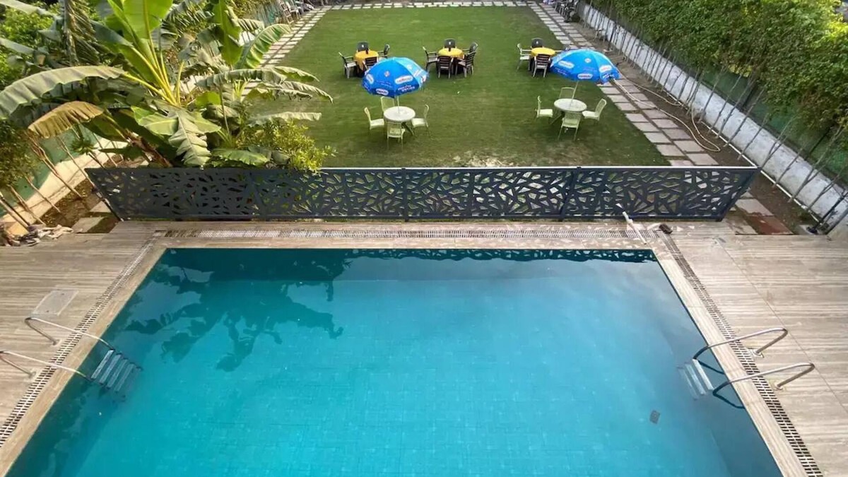 Noida Other | GoBravo 12- Vansh 4BHK Farm with Pool & Garden Sec135 Noidann