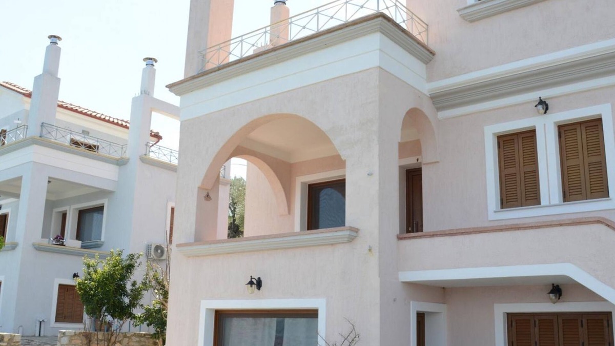 Sourpi Apartment | Goddess Hera Apartment