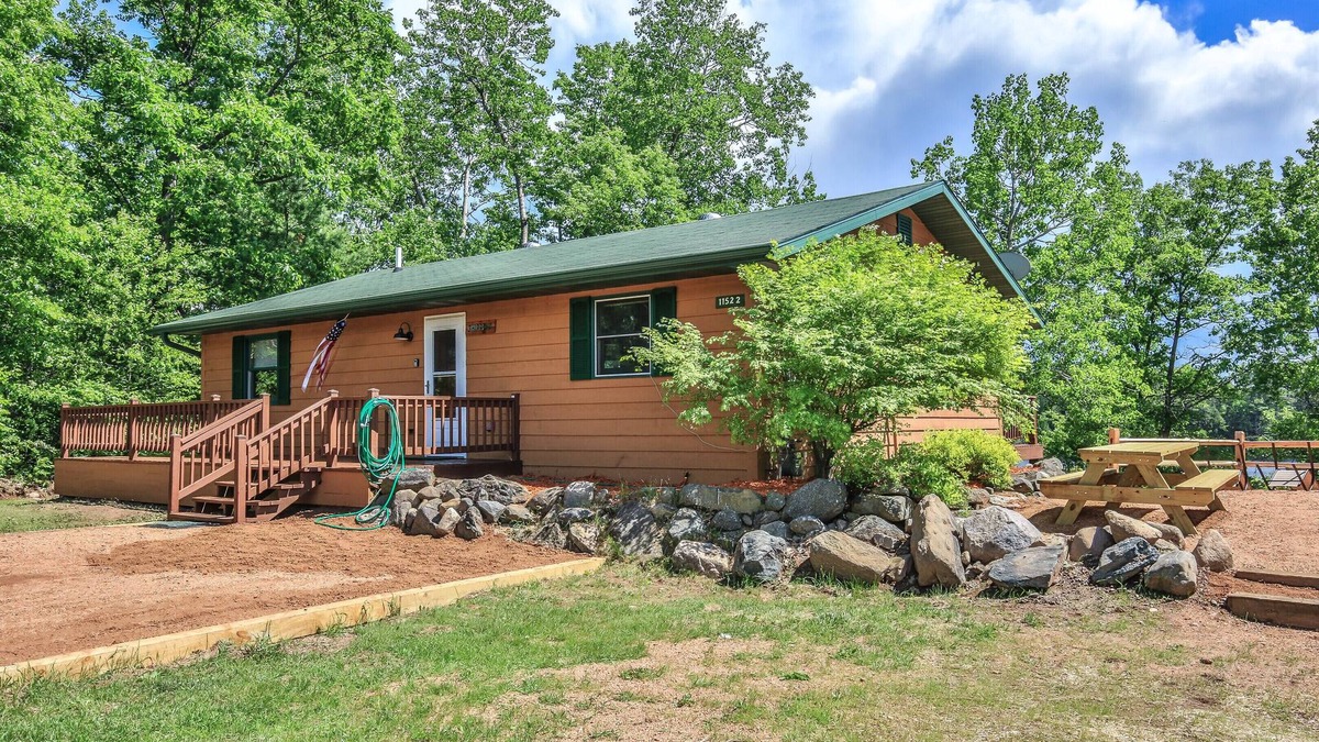 Minocqua Cabin | God’s Country Minocqua, Wi. - “Up North” @ Back Bay Cabins on Lake Shishebogama
