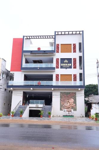 Srikalahasti Hotel | Gokulam Grand
