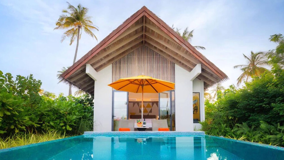Farukolhufushi Island Hotel | Gold Beach Pool Villa, Private Pool, Direct Beach Access, Hard Rock