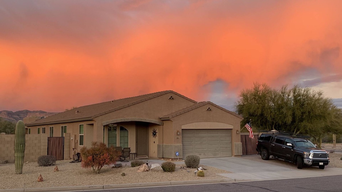 Gold Canyon House | Gold Canyon, Hot Tub, view of Superstition Mountains golfing, hiking, biking.