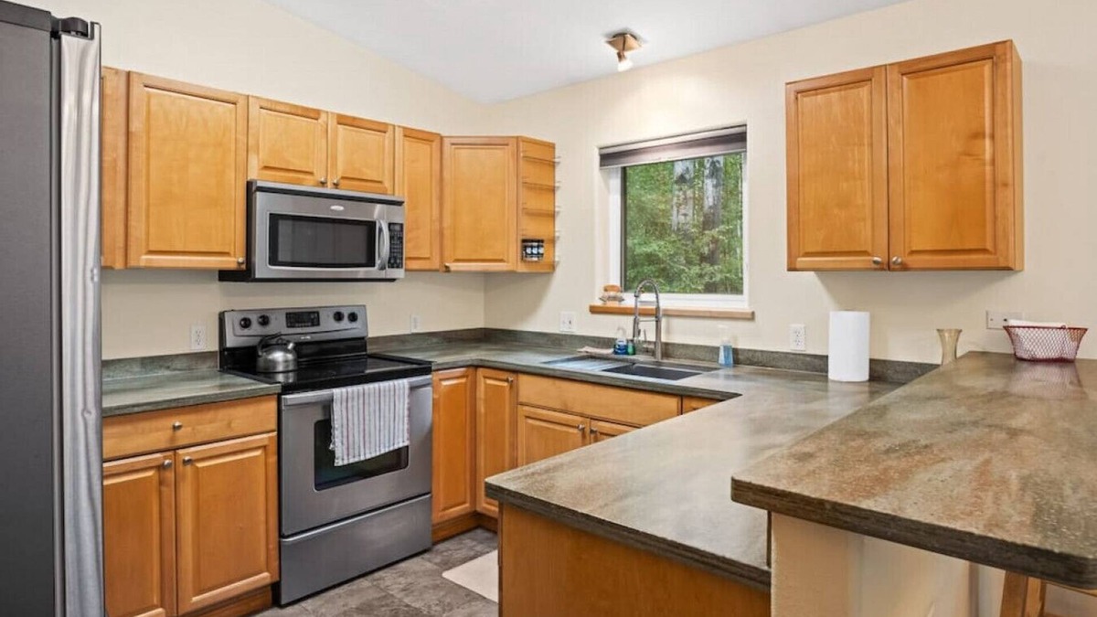 Fairbanks House | Gold Mine Aurora Get A Way